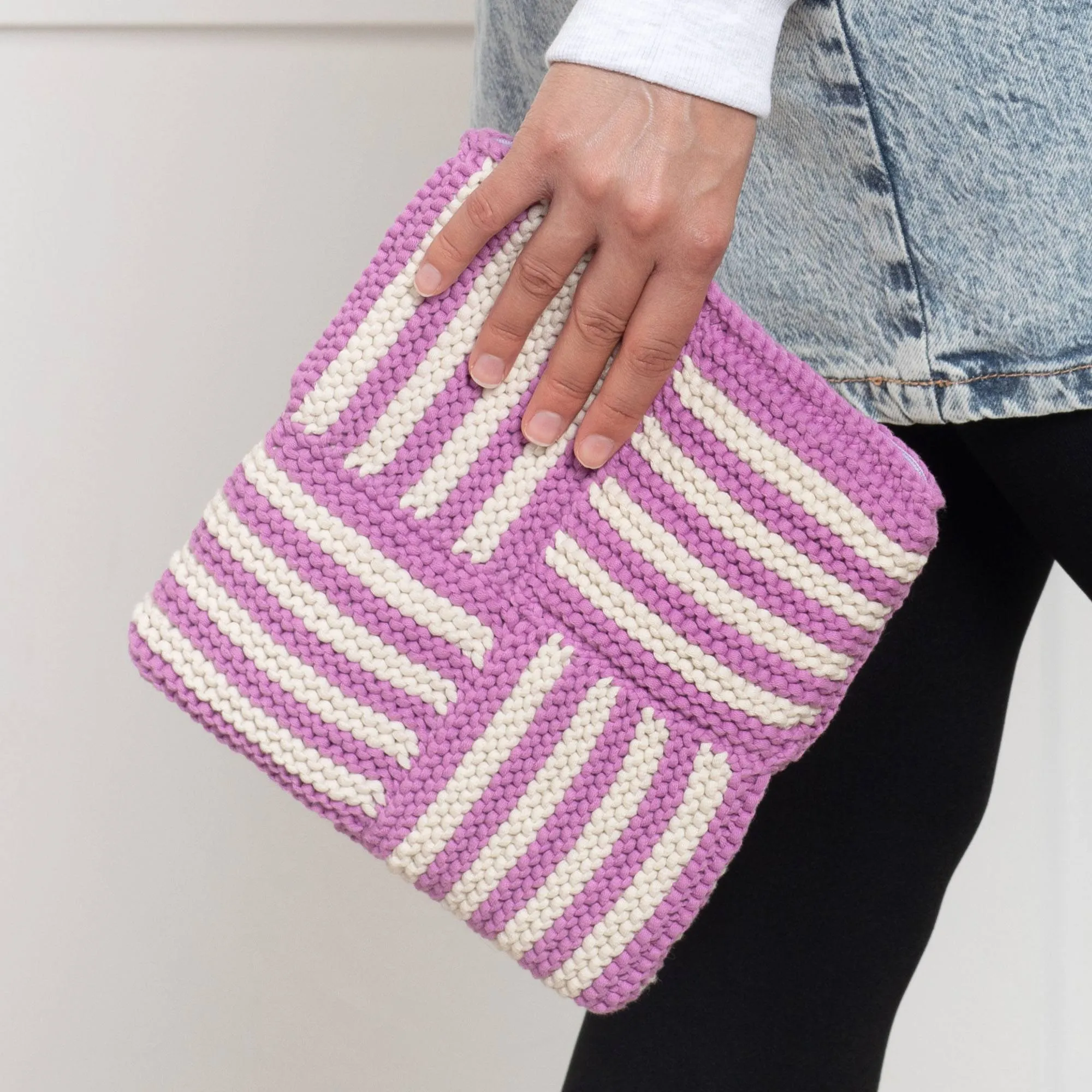 Bernat Knit Take a Turn Zippered Pouch