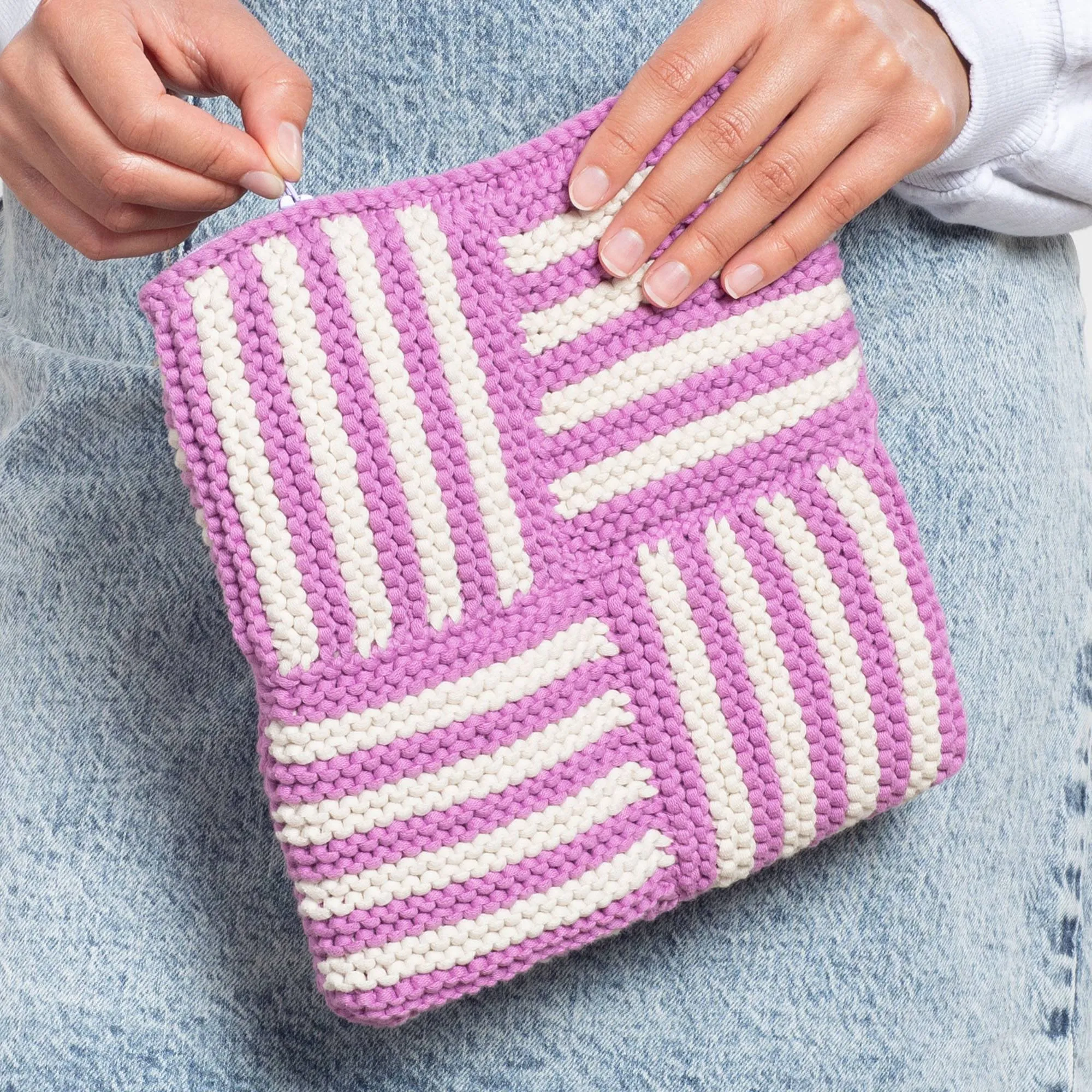 Bernat Knit Take a Turn Zippered Pouch