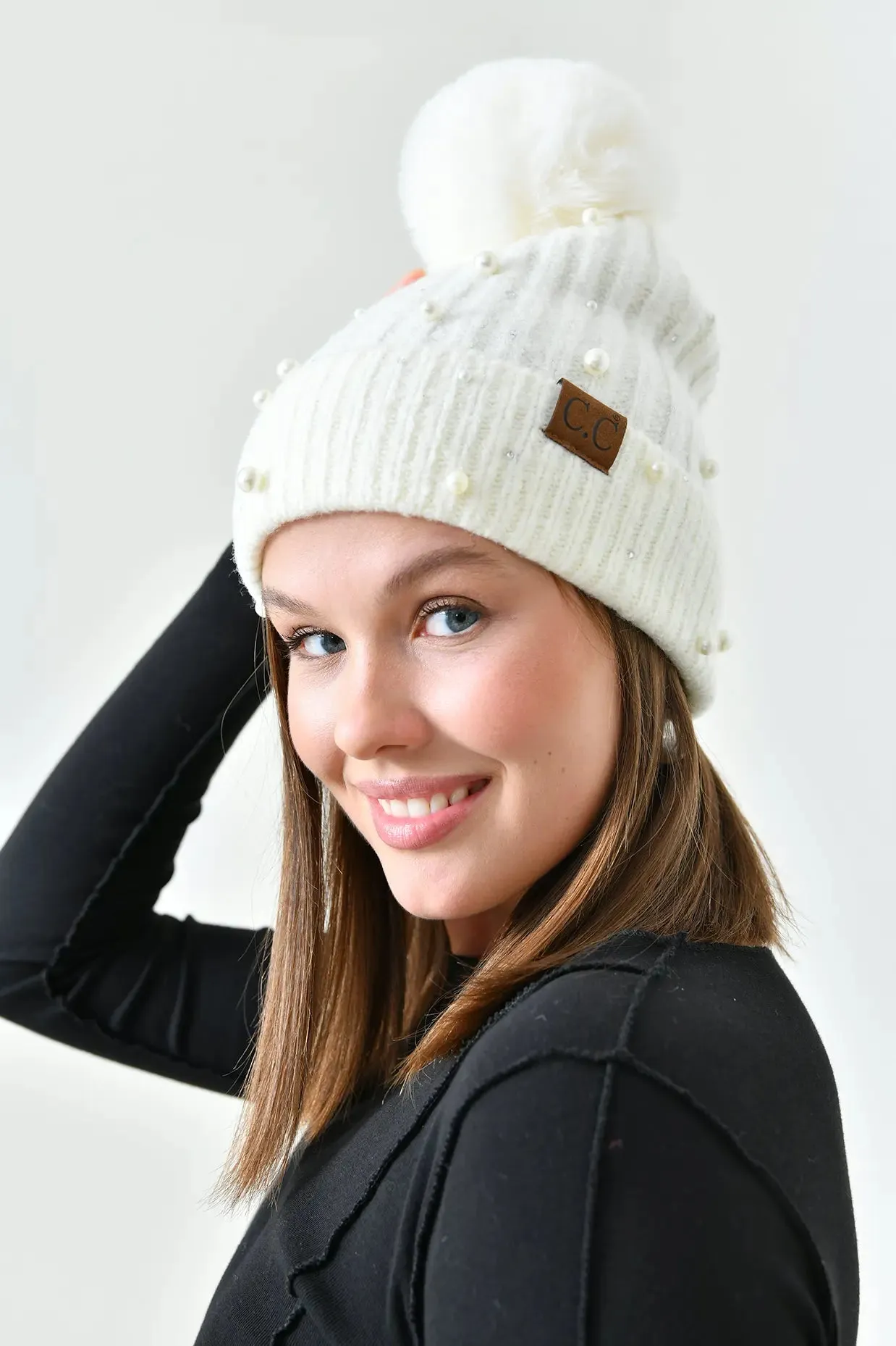 FUR&PEARL EMBELLISHED KNIT HAT - ECRU