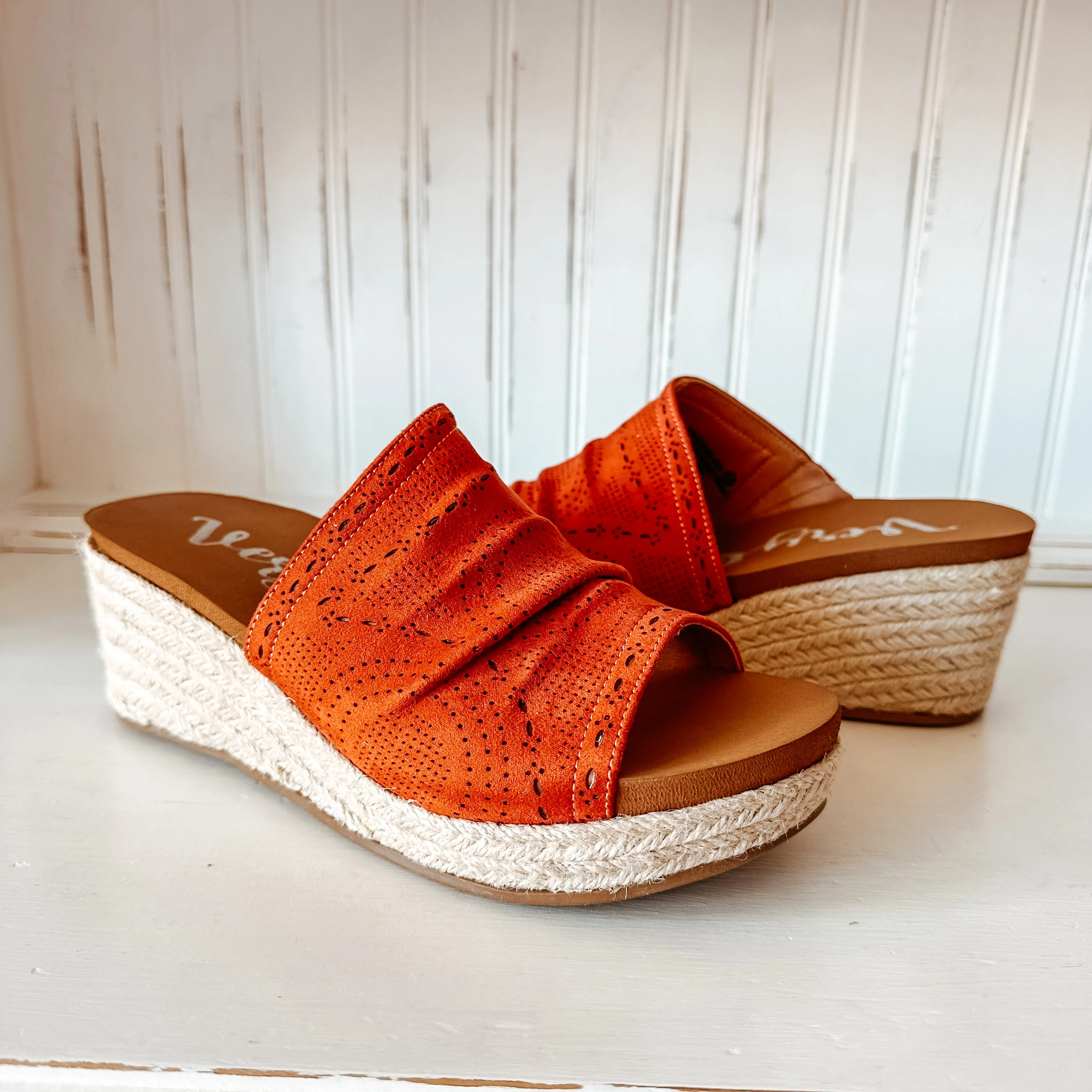 Marie Wedge Sandal - Rust